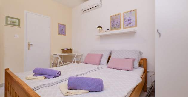  Apartment Jadranka Mali Lošinj with terrace, ideal for two