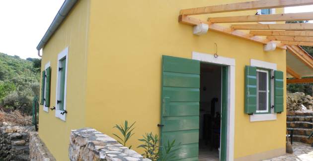 Studenčić Robinson House | Perfect Nature Retreat for 4 People