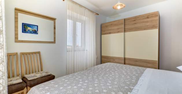 Newly renovated apartment Dani 1, for three people with a balcony near the beach - Mali Lošinj, Croa