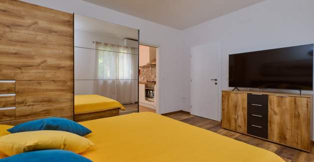 Apartment Deja 1 - Ideal for 3 people, near Čikat - Mali Lošinj, Croatia