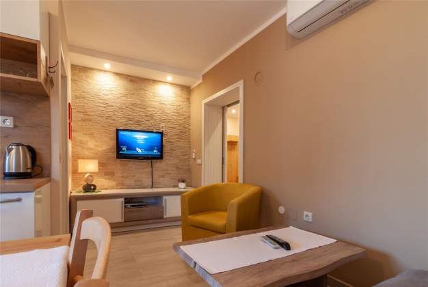 Apartman Ena 1 za 4 osobe s pogledom na more, Mali Lošinj