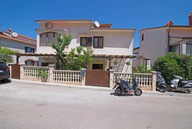 Apartment Ena 1 für 4 Personen mit Blick auf das Meer von Mali Lošinj