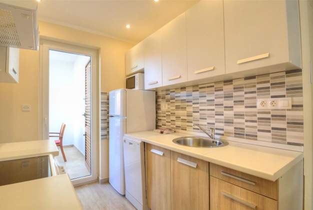 Apartment Ena 2, for two people near the bay of St. Martin, Mali Lošinj