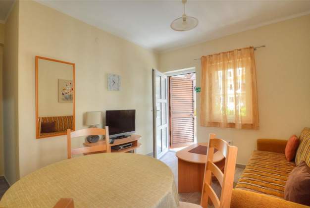Apartment Ena 2, for two people near the bay of St. Martin, Mali Lošinj