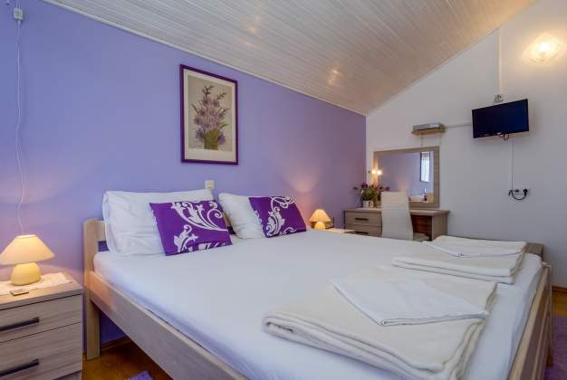  Apartman Erika 2 Beautiful Sea View, 2 Bedrooms, Private Parking, Mali Losinj
