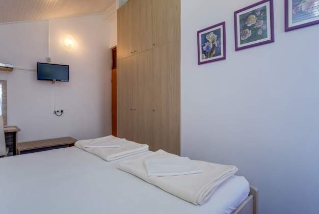  Apartman Erika 2 Beautiful Sea View, 2 Bedrooms, Private Parking, Mali Losinj