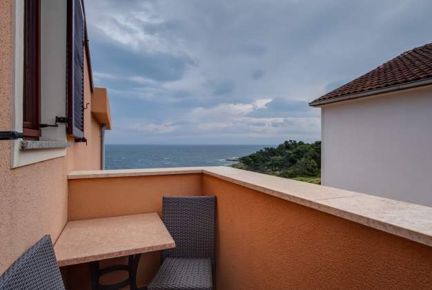  Apartman Erika 2 Beautiful Sea View, 2 Bedrooms, Private Parking, Mali Losinj