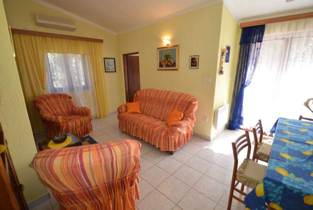 Apartment Franka 1, spacious accommodation in Artatore, Mali Losinj