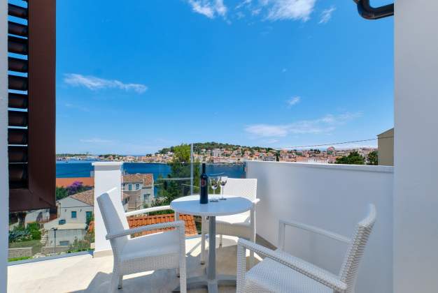 Apartment Gemma 1 with sea view for 2 people Mali Lošinj