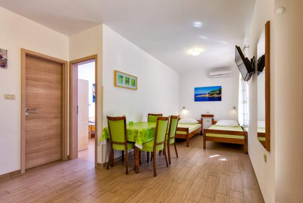 Apartment Gloria 2, an ideal choice for a family vacation - Mali Lošinj, Croatia