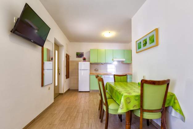 Apartment Gloria 2, an ideal choice for a family vacation - Mali Lošinj, Croatia