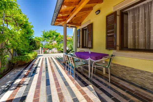 Apartment Gloria 3, an oasis of peace near the beach - Mali Lošinj, Croatia