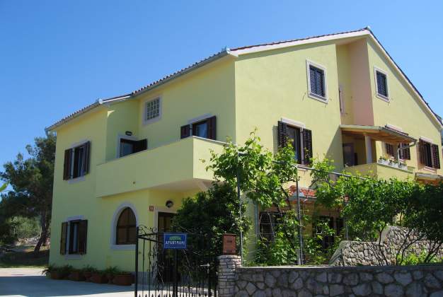 Apartment Gloria 3, an oasis of peace near the beach - Mali Lošinj, Croatia