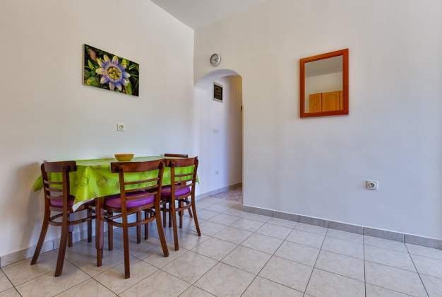 Apartma Gloria 4, počitnice ob obali - Mali Lošinj, Hrvaška