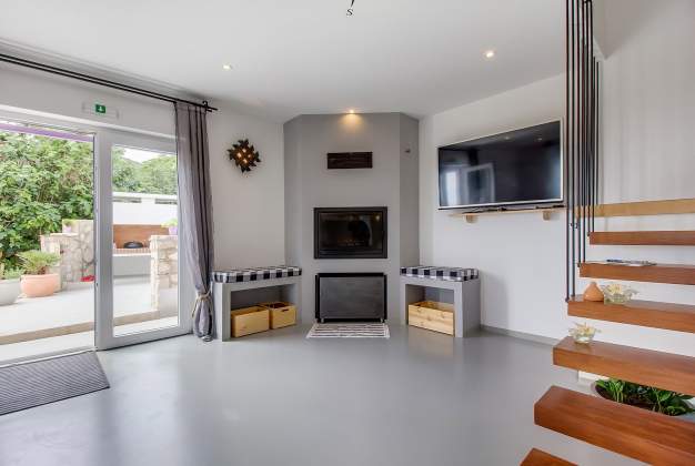 Holiday Home with Pool Plat CX - Stunning Sea Views Plat CX, Cres
