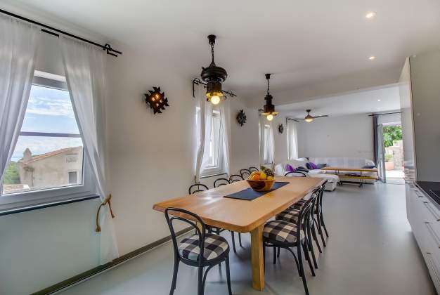 Holiday Home with Pool Plat CX - Stunning Sea Views Plat CX, Cres