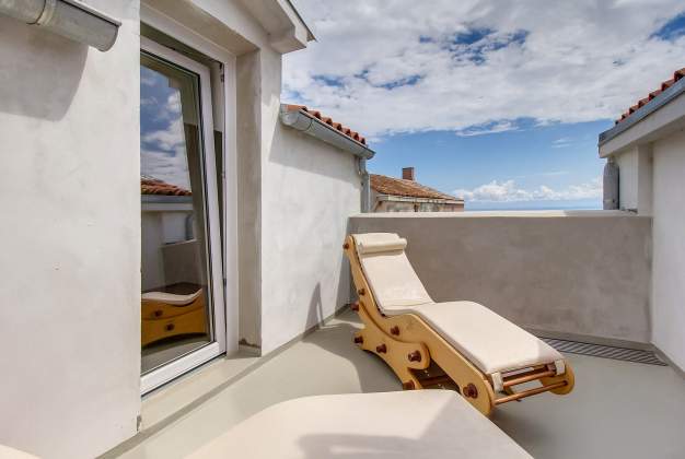 Holiday Home with Pool Plat CX - Stunning Sea Views Plat CX, Cres