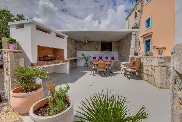 Holiday Home with Pool Plat CX - Stunning Sea Views Plat CX, Cres