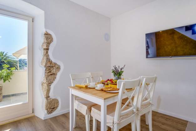 Apartment Gold rustic charm with 4* in the heart of Mali Lošinj