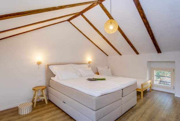 Casa Rustica Gold – View, Charm & Comfort in Lošinj