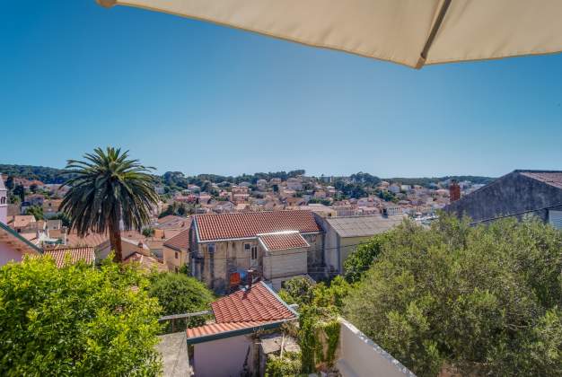 Apartment Gold rustic charm with 4* in the heart of Mali Lošinj