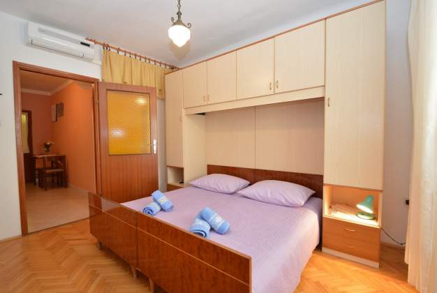 Apartment Ivan 1 - Mali Losinj, Croatia