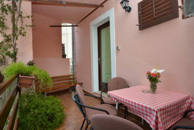 Apartment Ivan 2 -Mali Losinj, Croatia