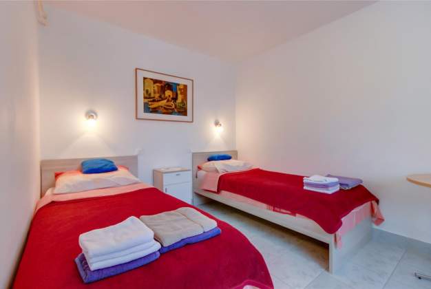 Apartment Ivanka 1 - Near Čikat beach, for 4 people, Mali Lošinj