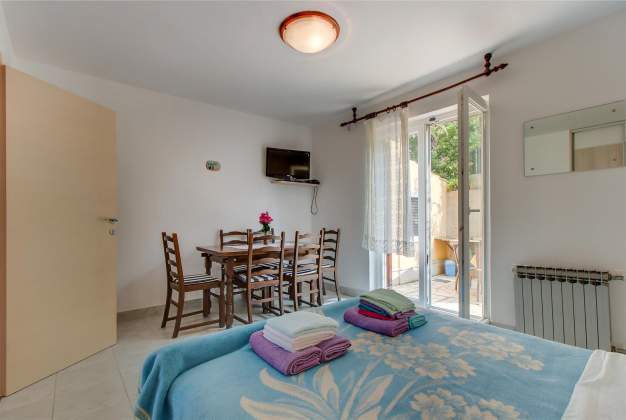 Apartment Ivanka 1 - Near Čikat beach, for 4 people, Mali Lošinj