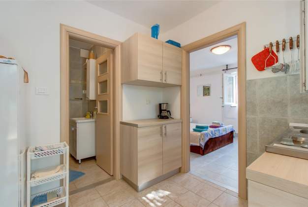 Apartment Ivanka 2 - Near Čikat beach, for 4 people, Mali Lošinj