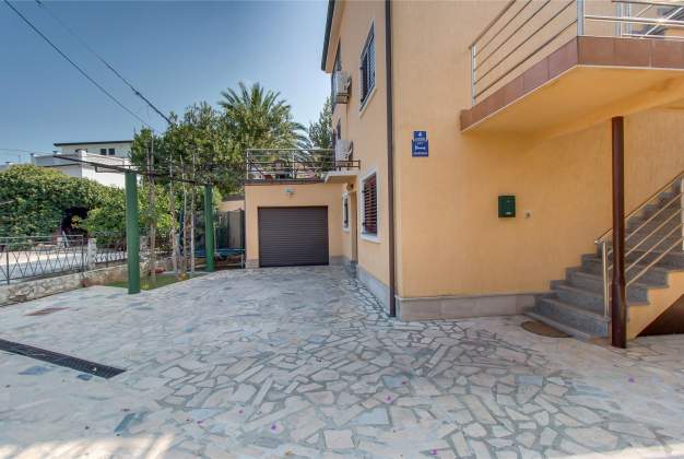 Apartment Ivanka 2 - Near Čikat beach, for 4 people, Mali Lošinj