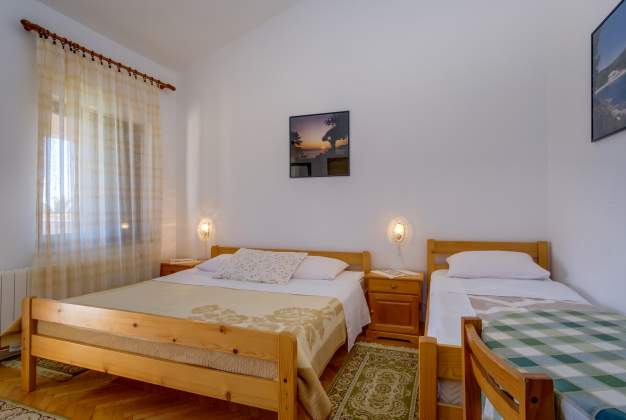 Apartment Abba 1 comfortable vacation near the beach for 2-3 people, Mali Lošinj