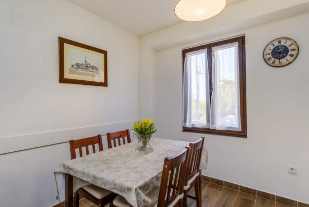 Apartment Jelena 1 modern accommodation for 4 people, Veli Lošinj