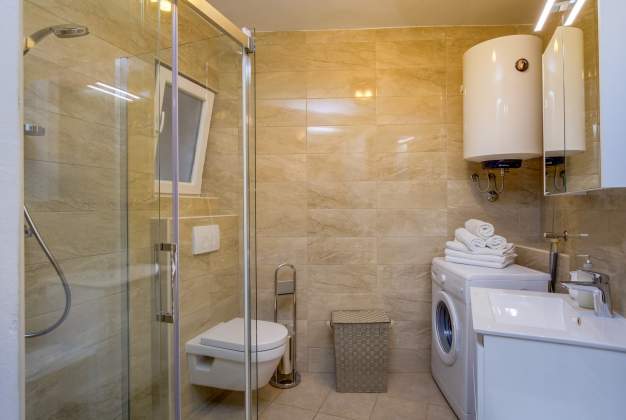 Apartment Jelena 1 modern accommodation for 4 people, Veli Lošinj