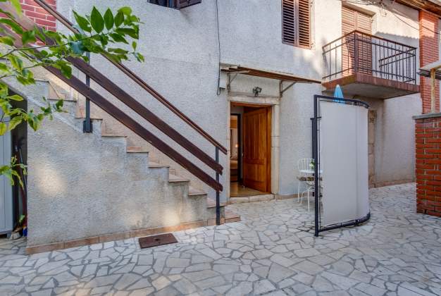 Apartment Jelena 1 modern accommodation for 4 people, Veli Lošinj