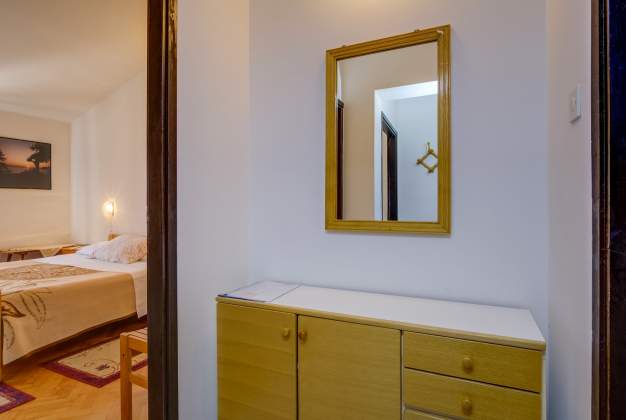 Apartment Abba 2 for 4 people in Zagazinjina, Mali Lošinj