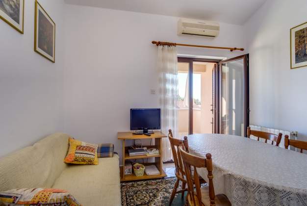 Apartment Abba 2, komfortable Unterkunft für 4 Personen in der Nähe der Strände, Mali Lošinj