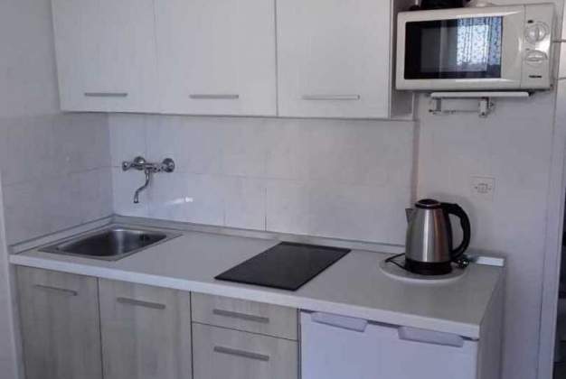 Apartma Karolina 3 – Blizu morja, terasa, primeren za družine, Mali Lošinj