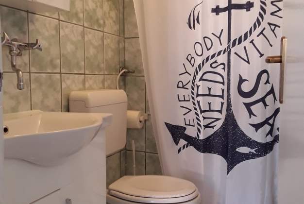Apartma Karolina 3 – Blizu morja, terasa, primeren za družine, Mali Lošinj