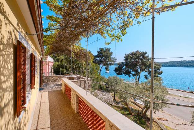Apartment Katarina 1 for two people, near the sea in Poljana, Mali Lošinj
