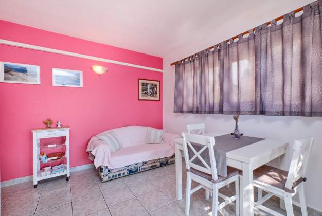 Apartment Katarina 1 for two people, near the sea in Poljana, Mali Lošinj