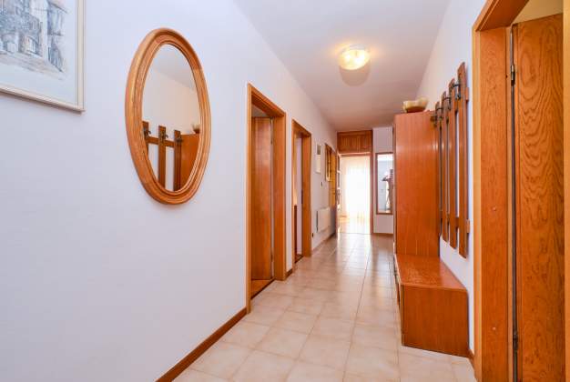 Apartment Katarina 2, for 6 people near the sea in Poljana, Mali Lošinj