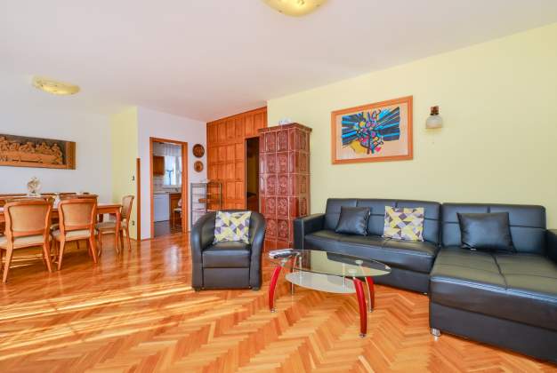 Apartment Katarina 2, for 6 people near the sea in Poljana, Mali Lošinj