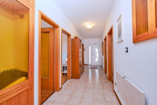 Apartment Katarina 2, for 6 people near the sea in Poljana, Mali Lošinj