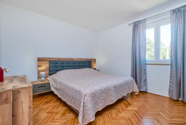 Apartment Katarina 2, for 6 people near the sea in Poljana, Mali Lošinj