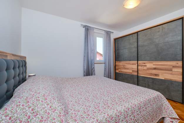 Apartment Katarina 2, for 6 people near the sea in Poljana, Mali Lošinj