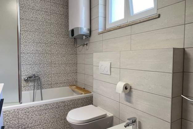 Apartment Katarina 2, for 6 people near the sea in Poljana, Mali Lošinj