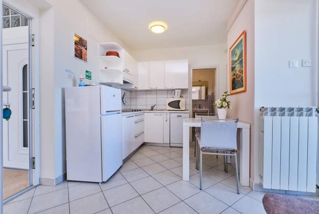 Apartman Ksenija 1 za dvije osobe s pogledom na more- Mali Lošinj, Hrvatska