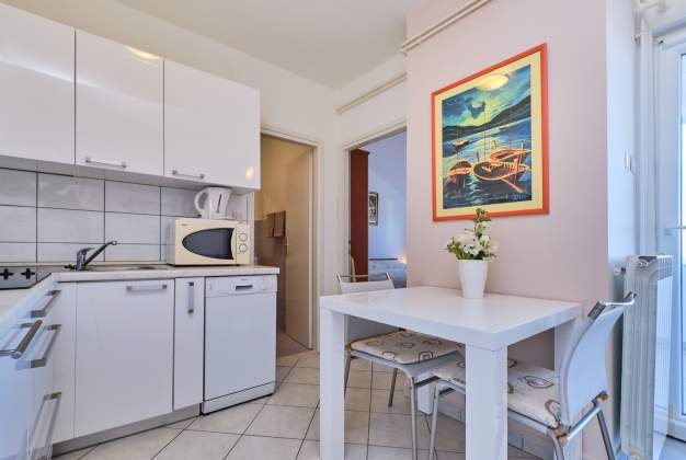 Apartman Ksenija 1 za dvije osobe s pogledom na more- Mali Lošinj, Hrvatska