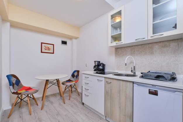 Apartment Ksenija 2 for two people - Mali Lošinj, Croatia